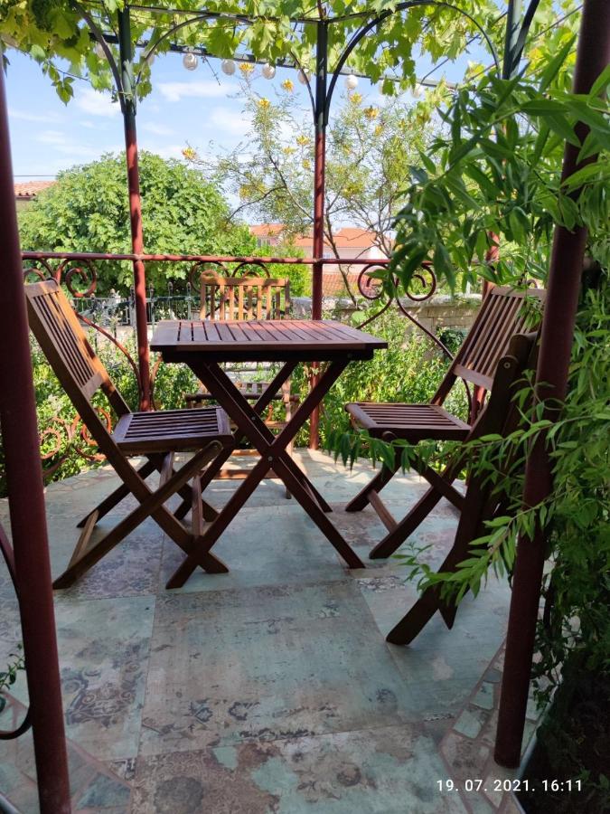 Summer Time Premantura Ngoại thất bức ảnh